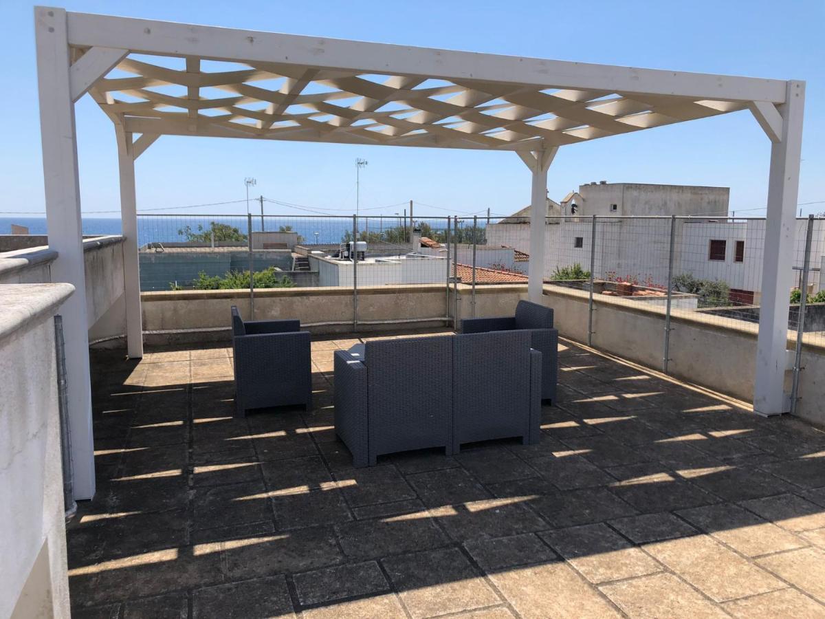Villetta Frontemare Alliste Exteriér fotografie